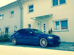 Le Mans Blauer 330i - 3er BMW - E90 / E91 / E92 / E93