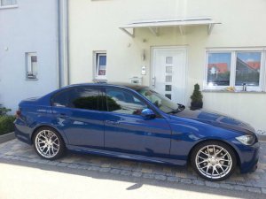 Le Mans Blauer 330i - 3er BMW - E90 / E91 / E92 / E93