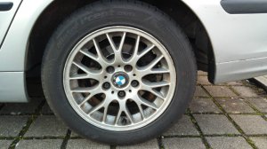 BMW Styling 42 Felge in 7x16 ET 46 mit Hankook I Cept Evo Reifen in 205/55/16 montiert hinten Hier auf einem 3er BMW E46 323i (Limousine) Details zum Fahrzeug / Besitzer