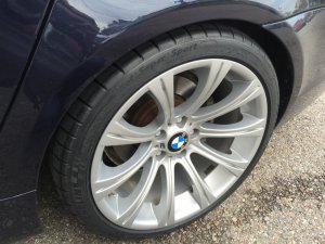 BMW Radialspeiche M 166 Felge in 9.5x19 ET 17 mit Michelin Pilot Super Sport Reifen in 275/30/19 montiert hinten Hier auf einem 5er BMW E60 530d (Limousine) Details zum Fahrzeug / Besitzer