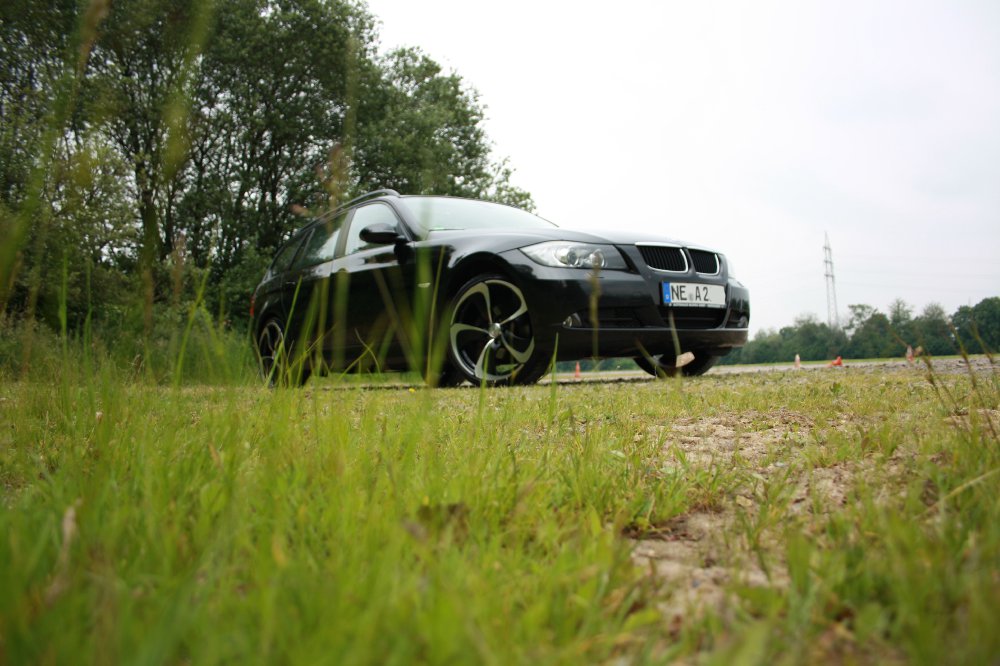 BMW 320i Touring - 3er BMW - E90 / E91 / E92 / E93