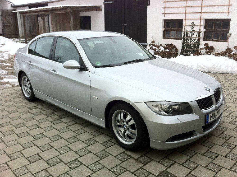 BMW E90 325i - 3er BMW - E90 / E91 / E92 / E93