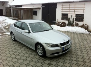 BMW E90 325i - 3er BMW - E90 / E91 / E92 / E93