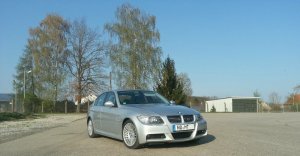 BMW E90 325i - 3er BMW - E90 / E91 / E92 / E93