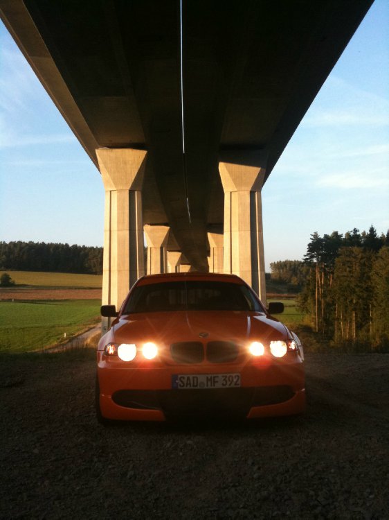 Oranger Compact *Carbon Orange foliert * - 3er BMW - E46