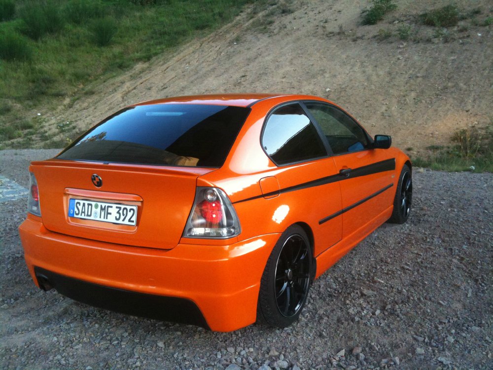 Oranger Compact *Carbon Orange foliert * - 3er BMW - E46