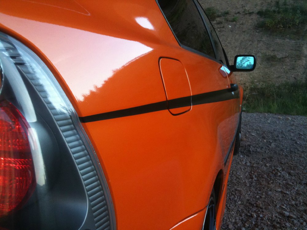 Oranger Compact *Carbon Orange foliert * - 3er BMW - E46