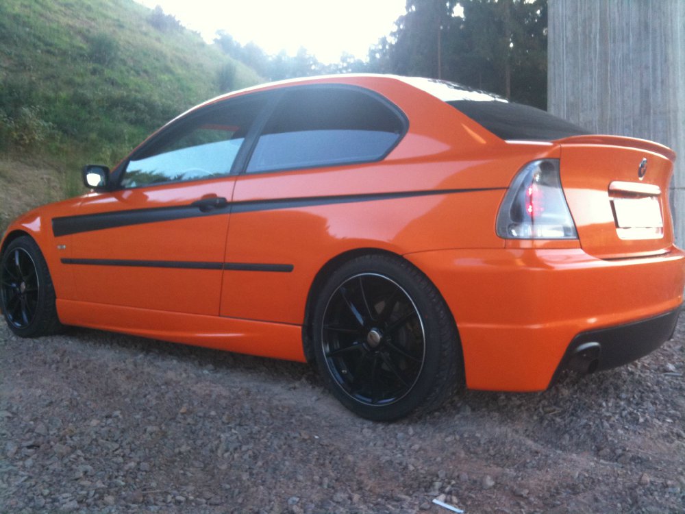 Oranger Compact *Carbon Orange foliert * - 3er BMW - E46