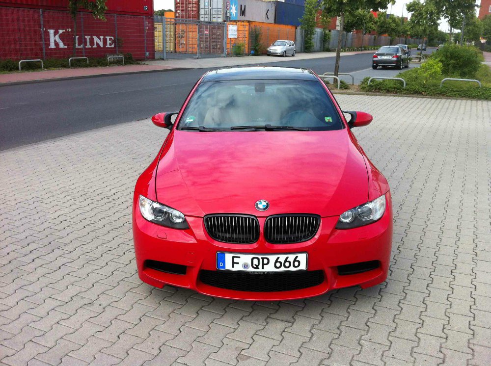 E92 335i Coupe Karmesinrot - 3er BMW - E90 / E91 / E92 / E93