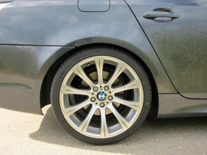 BMW M166 Felge in 9.5x19 ET 17 mit Hankook Ventus V12 Evo Reifen in 275/30/19 montiert hinten Hier auf einem 5er BMW E60 530d (Limousine) Details zum Fahrzeug / Besitzer
