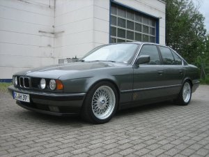 535i - 5er BMW - E34