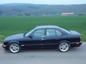 BMW E34 540iA M-Sport Carbonschwarz NEUE BILDER - 5er BMW - E34 BMW E34 540iA M-Sport Carbonschwarz NEUE BILDER - 5er BMW - E34