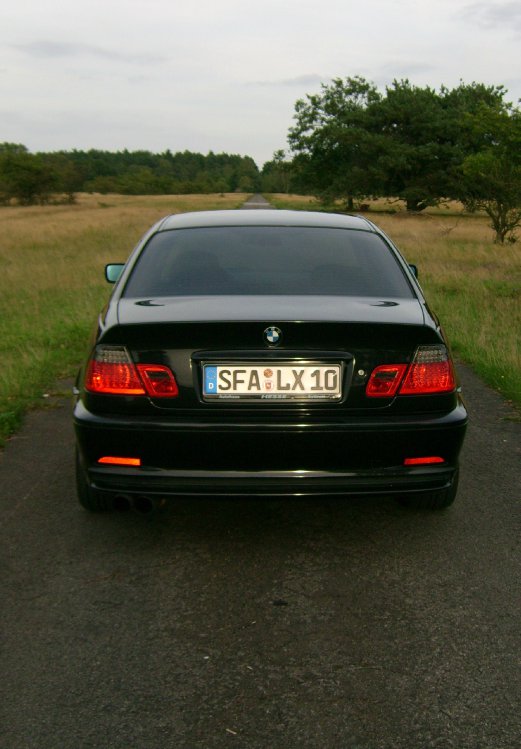 BMW 328CI Cosmos Schwarz Metallic - 3er BMW - E46