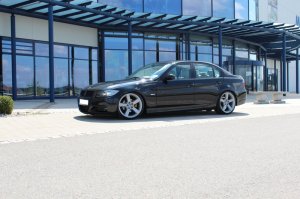 320D 19 Zoll,335 Auspuff, Neu Bilder Unten - 3er BMW - E90 / E91 / E92 / E93 320D 19 Zoll,335 Auspuff, Neu Bilder Unten - 3er BMW - E90 / E91 / E92 / E93