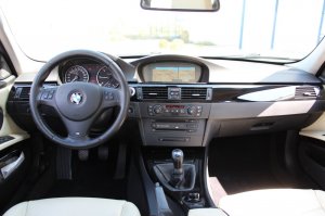 320D 19 Zoll,335 Auspuff, Neu Bilder Unten - 3er BMW - E90 / E91 / E92 / E93 320D 19 Zoll,335 Auspuff, Neu Bilder Unten - 3er BMW - E90 / E91 / E92 / E93