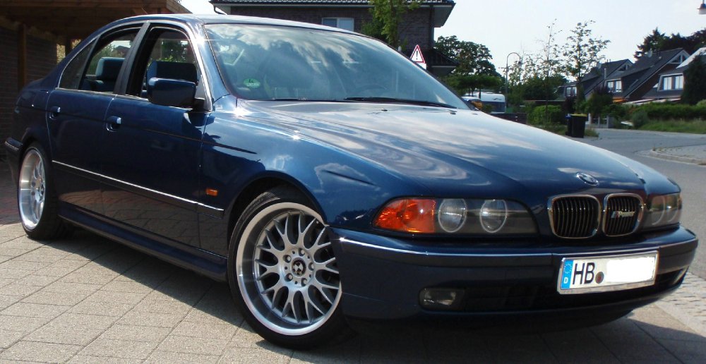 BMW 523i Biarritzblau - 5er BMW - E39