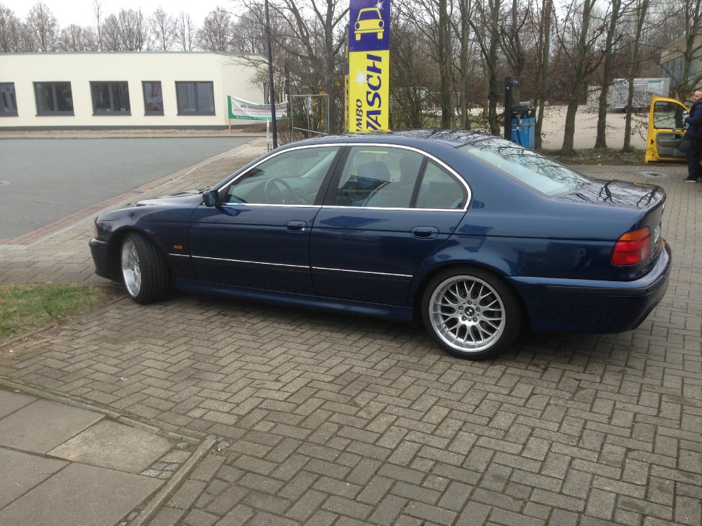 BMW 523i Biarritzblau - 5er BMW - E39