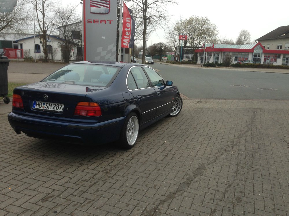 BMW 523i Biarritzblau - 5er BMW - E39