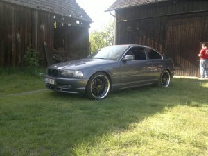 Stahlgrauer Fliegen killer - 3er BMW - E46