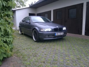 Stahlgrauer Fliegen killer - 3er BMW - E46
