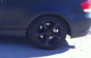 BMW  Felge in 7.5x17 ET  mit Pirelli  Reifen in 205/50/17 montiert hinten Hier auf einem 1er BMW E82 120d (Coupe) Details zum Fahrzeug / Besitzer