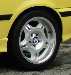BMW Styling 24 Felge in 8.5x17 ET 41 mit Michelin Primacy HP Reifen in 245/40/17 montiert hinten Hier auf einem 3er BMW E36 325i (Compact) Details zum Fahrzeug / Besitzer