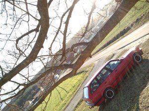 Die rote Zora - Winterfreundin - 3er BMW - E30 Die rote Zora - Winterfreundin - 3er BMW - E30