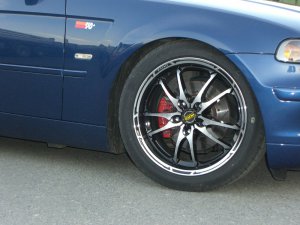 Dotz Tupak Felge in 8.5x17 ET  mit Toyo  Reifen in 225/45/17 montiert hinten Hier auf einem 3er BMW E46 318ti (Compact) Details zum Fahrzeug / Besitzer
