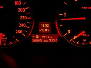 E90 320d VFL - 3er BMW - E90 / E91 / E92 / E93 E90 320d VFL - 3er BMW - E90 / E91 / E92 / E93