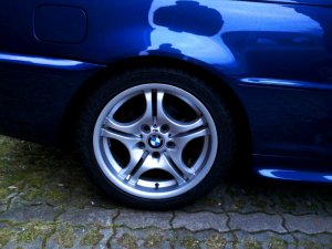 BMW M Doppelspeiche Styling 68 Felge in 8.5x17 ET 50 mit Dunlop SP Winter Sport M3 Reifen in 245/40/17 montiert hinten Hier auf einem 3er BMW E46 320i (Coupe) Details zum Fahrzeug / Besitzer