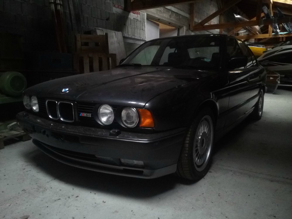 BMW E34 M5 3.6 Diamantschwarz - 5er BMW - E34