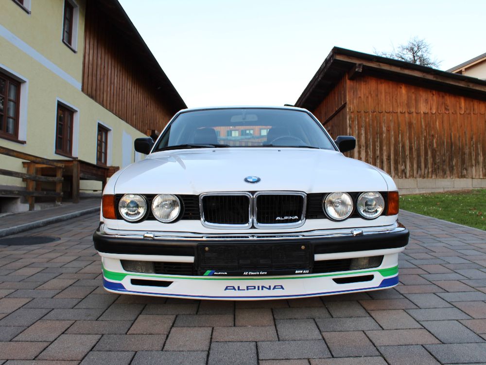 BMW E32 730i V8 Limousine wei - Fotostories weiterer BMW Modelle