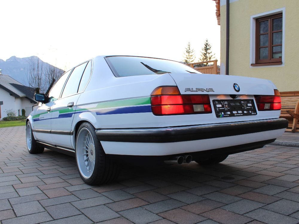 BMW E32 730i V8 Limousine wei - Fotostories weiterer BMW Modelle