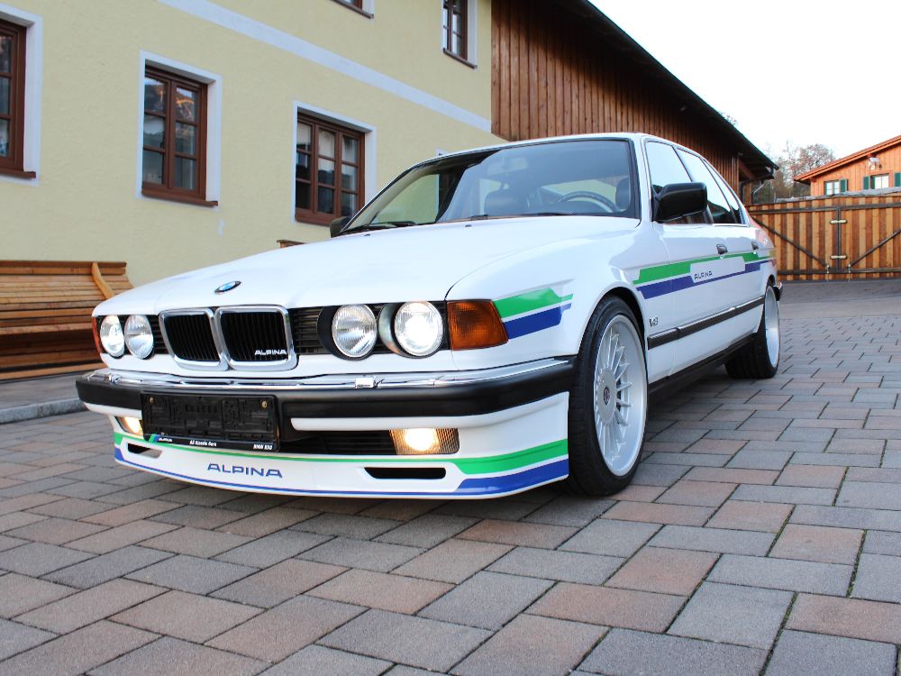 BMW E32 730i V8 Limousine wei - Fotostories weiterer BMW Modelle