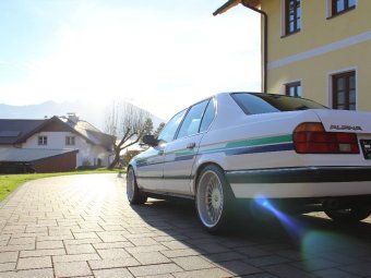 BMW E32 730i V8 Limousine wei - Fotostories weiterer BMW Modelle