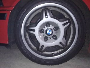 BMW Styling 24 Felge in 7.5x17 ET  mit BMW Nexen 3000 Reifen in 235/40/17 montiert vorn Hier auf einem 3er BMW E36 318is (Coupe) Details zum Fahrzeug / Besitzer