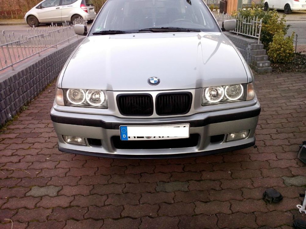 E36 323 Silber - 3er BMW - E36