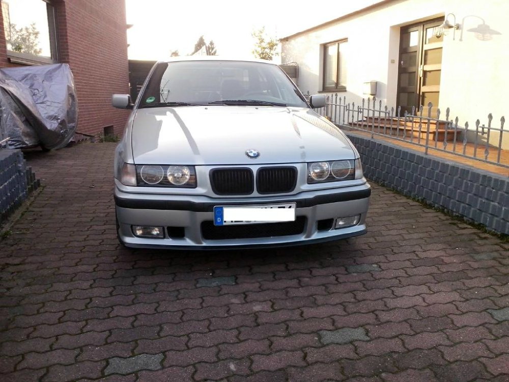 E36 323 Silber - 3er BMW - E36
