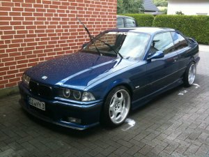 328QP Avusblau Met. - 3er BMW - E36