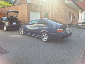 328QP Avusblau Met. - 3er BMW - E36