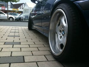 328QP Avusblau Met. - 3er BMW - E36