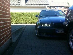 328QP Avusblau Met. - 3er BMW - E36