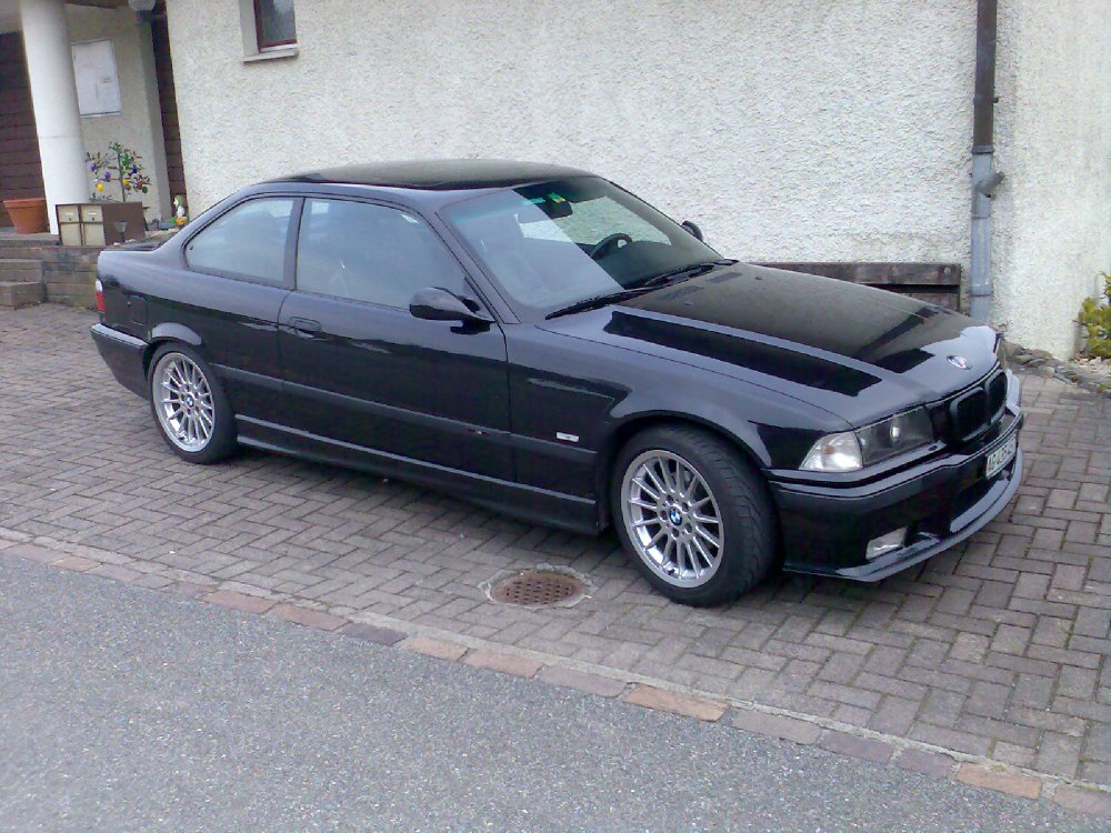 E36, 328i Coupe in Cosmosschwarz - 3er BMW - E36