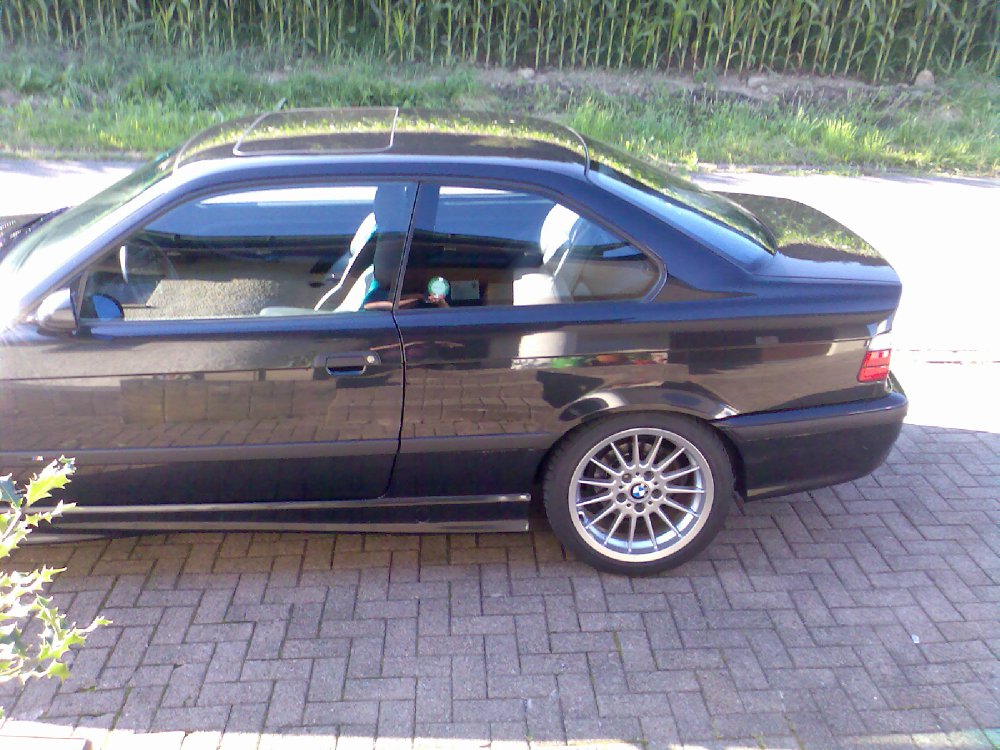 E36, 328i Coupe in Cosmosschwarz - 3er BMW - E36