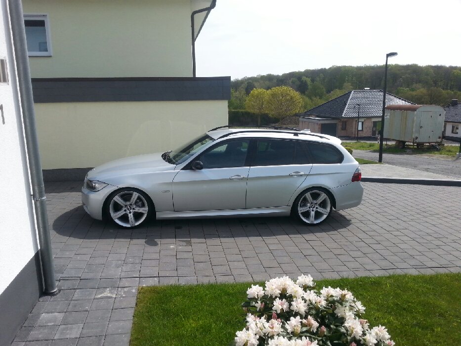 E91 320d touring M-Packet Aktuell - 3er BMW - E90 / E91 / E92 / E93