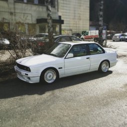 Polarweier E30 327i katlos - 3er BMW - E30