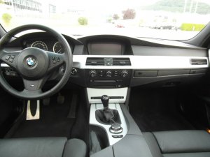 BMW 550i... einfach... schwarz - 5er BMW - E60 / E61