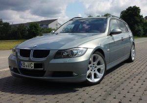 BMW 320d Touring - 3er BMW - E90 / E91 / E92 / E93