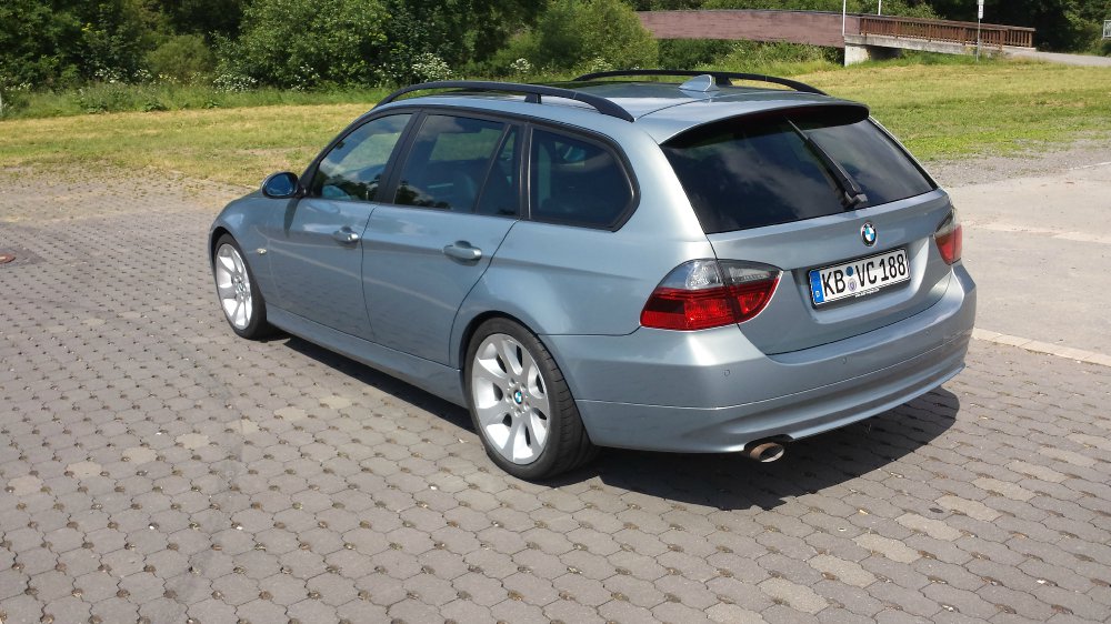 BMW 320d Touring - 3er BMW - E90 / E91 / E92 / E93