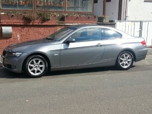 E92 VFL 320i - 3er BMW - E90 / E91 / E92 / E93 E92 VFL 320i - 3er BMW - E90 / E91 / E92 / E93